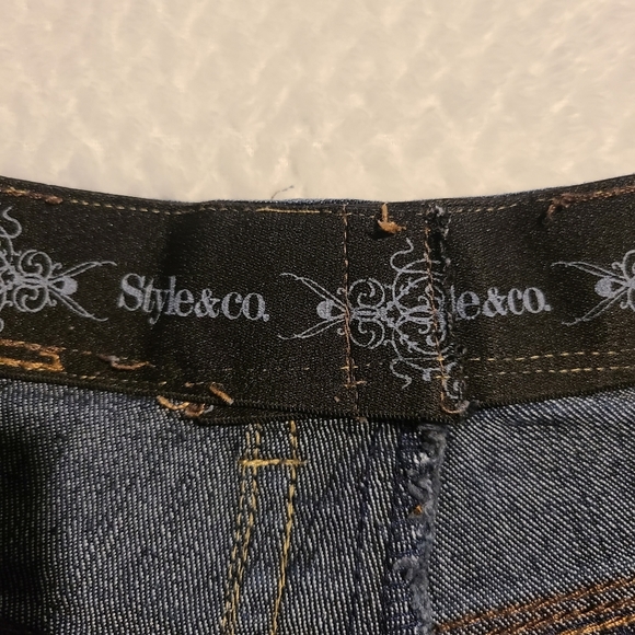 STYLE & Co Jeans Straight leg Medium Wash Denim Stretch 14P Petite - Picture 2 of 8